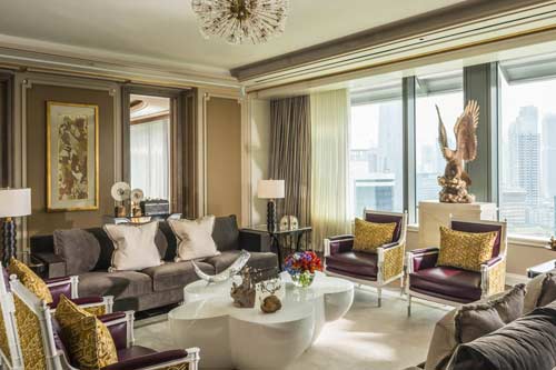 Deluxe Suite 1