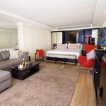 Leisure Suite 4