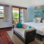 One Bedroom Apartment Suite King Bed With Balcony 1