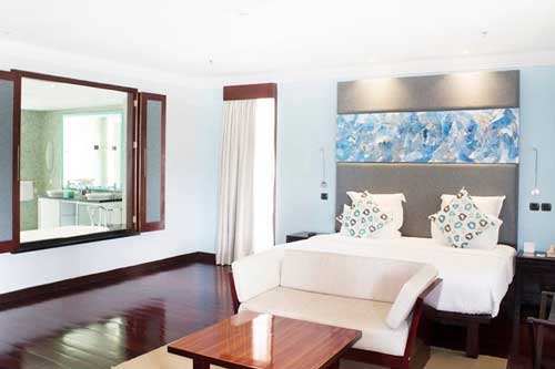 One Bedroom Apartment Suite King Bed With Balcony