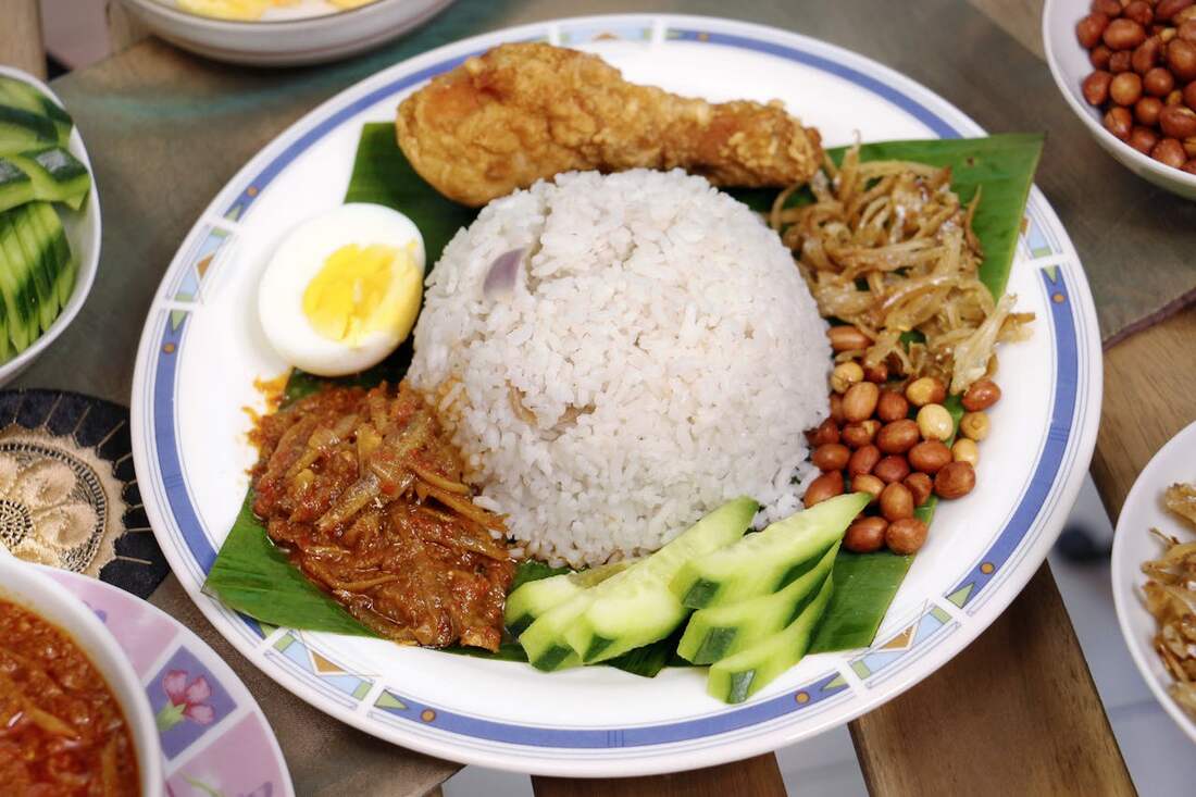 Bali on My Plate: Why Babi Guling and Nasi Campur Rule the Roadside!
